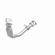 Load image into Gallery viewer, MagnaFlow Direct Fit Catalytic Converter 14-16 GMC Terrain / 15-16 Chevrolet Equinox 2.4L