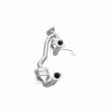 Load image into Gallery viewer, MagnaFlow Direct Fit Catalytic Converter 04 Ford Freestar 3.9L