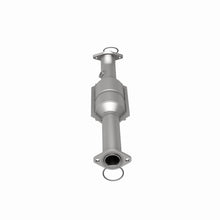 Load image into Gallery viewer, MagnaFlow Direct Fit Catalytic Converter 05-09 Toyota Tacoma 4.0L P/S Rear