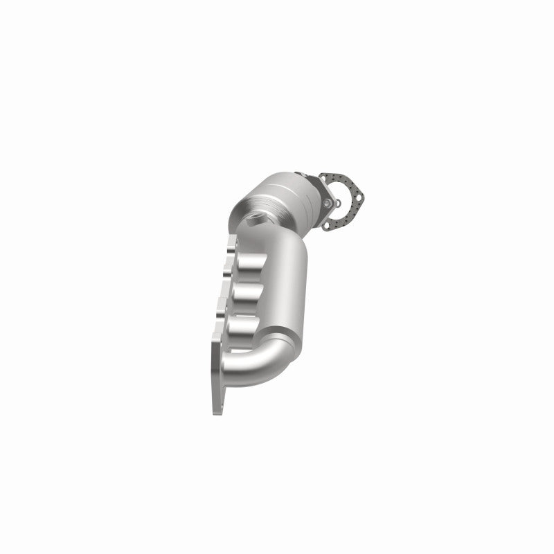 MagnaFlow Direct Fit Catalytic Converter 02-04 VW Passat 4.0L