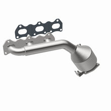 Load image into Gallery viewer, MagnaFlow Direct Fit Catalytic Converter 00 Suzuki Grand Vitara 2.5L