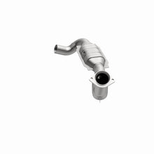 Load image into Gallery viewer, MagnaFlow Direct Fit Catalytic Converter 01 Ford Trucks 4.6L