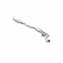Load image into Gallery viewer, MagnaFlow Direct Fit Catalytic Converter 96 Ford F-150 4.9L I-6