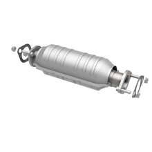 Load image into Gallery viewer, MagnaFlow Direct Fit Catalytic Converter 06-10 Kia Rio 1.6L Rear