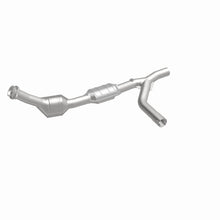 Load image into Gallery viewer, MagnaFlow Direct Fit Catalytic Converter 97-98 E150/E250 4.2L PS