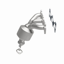 Load image into Gallery viewer, MagnaFlow Direct Fit Catalytic Converter 06-08 Kia Optima 2.7L