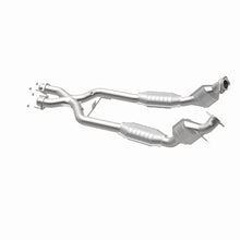 Load image into Gallery viewer, MagnaFlow Direct Fit Catalytic Converter 96-98 4.6L *California*