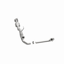 Load image into Gallery viewer, MagnaFlow Direct Fit Catalytic Converter 00-04 Astro 4.3L