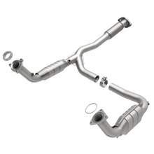 Load image into Gallery viewer, MagnaFlow Direct Fit Catalytic Converter 05-06 GMC Envoy XL Denali