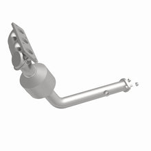 Load image into Gallery viewer, MagnaFlow Direct Fit Catalytic Converter 02-03 Freelander 2.5L