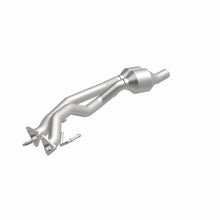 Load image into Gallery viewer, MagnaFlow Direct Fit Catalytic Converter 07 VW Touareg 3.6L Rear