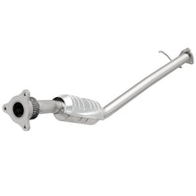 Load image into Gallery viewer, MagnaFlow Direct Fit Catalytic Converter 2002 Saturn VUE 2.2L