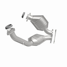 Load image into Gallery viewer, MagnaFlow Direct Fit Catalytic Converter 01-04 Explorer OEM