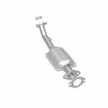 Load image into Gallery viewer, MagnaFlow DF Catalytic Conv 01-02 Infiniti QX4 3.5L / 01/02/04 Nissan Pathfinder 3.5L (California)
