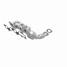 Load image into Gallery viewer, MagnaFlow Direct Fit Catalytic Converter 05-06 Ford Focus 2.0L