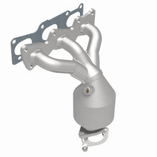 Load image into Gallery viewer, MagnaFlow Direct Fit Catalytic Converter 06-07 Hyundai Sonata 3.3L
