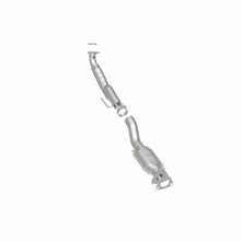 Load image into Gallery viewer, MagnaFlow Direct Fit Catalytic Converter 03-07 GM 2500/3500 Passenger Side