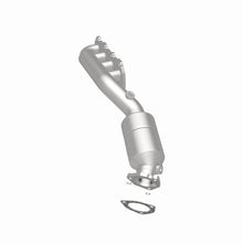 Load image into Gallery viewer, MagnaFlow Direct Fit Catalytic Converter 02-04 VW Passat 4.0L