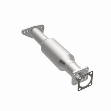 Load image into Gallery viewer, MagnaFlow Direct Fit Catalytic Converter Gm