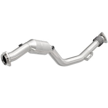 Load image into Gallery viewer, MagnaFlow Direct Fit Catalytic Converter 04/06 VW Phaeton 4.2L Front Passenger Side