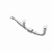 Load image into Gallery viewer, MagnaFlow Direct Fit Catalytic Converter 96-00 Chrysler Sebring 2.5L