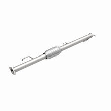 Load image into Gallery viewer, MagnaFlow Direct Fit Catalytic Converter 00-04 Tundra 3.4L Rear