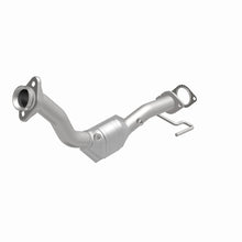 Load image into Gallery viewer, MagnaFlow Direct Fit Catalytic Converter 96-98 Explorer-Mountaineer