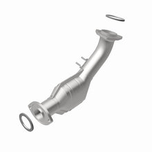 Load image into Gallery viewer, MagnaFlow Direct Fit Catalytic Converter Front 00-04 Toyota Tacoma 3.4L 4WD / 00-04 Tundra 3.4L