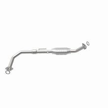 Load image into Gallery viewer, MagnaFlow Direct Fit Catalytic Converter 00-02 Tundra 4.7L 4WD FL