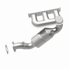 Load image into Gallery viewer, MagnaFlow Direct Fit Catalytic Converter BMW 5 99-00 Rear