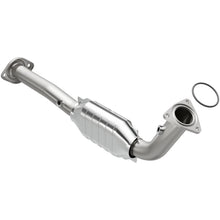 Load image into Gallery viewer, MagnaFlow Direct Fit Catalytic Converter 03-06 Hummer H2 6.0L P/S