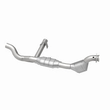 Load image into Gallery viewer, MagnaFlow Direct Fit Catalytic Converter 01 Ford Trucks 4.6L