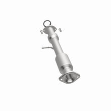 Load image into Gallery viewer, MagnaFlow Direct Fit Catalytic Converter 14-15 Toyota Highlander 3.5L