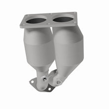 Load image into Gallery viewer, MagnaFlow Direct Fit Catalytic Converter 00-02 Nissan Sentra 1.8 Front