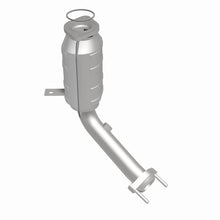 Load image into Gallery viewer, MagnaFlow Direct Fit Catalytic Converter 05-07 Ford Freestyle 3.0L