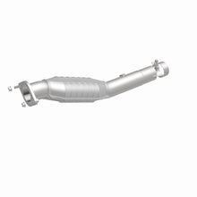 Load image into Gallery viewer, MagnaFlow Direct Fit Catalytic Converter GM 01-02 2500 Passenger Side 6L
