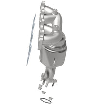 Load image into Gallery viewer, MagnaFlow Direct Fit Catalytic Converter Honda 1996-2000 Civic / 1996-1997 Civic Del Sol 1.6L