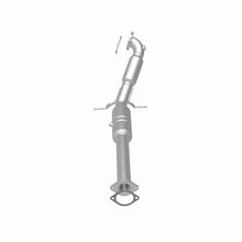 Load image into Gallery viewer, MagnaFlow Direct Fit Catalytic Conv Volvo 02-04 S60 2.3L/S60 2.4L Turbo / 02-04 V70 2.3L/2.4L Turbo