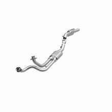 Load image into Gallery viewer, MagnaFlow Direct Fit Catalytic Converter 1996 Ford E-150 4.9L