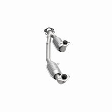 Load image into Gallery viewer, MagnaFlow Direct Fit Catalytic Converter Windstar 95-96