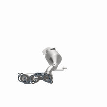 Load image into Gallery viewer, MagnaFlow Direct Fit Catalytic Converter 04-06 Toyota Sienna 3.3L