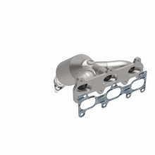 Load image into Gallery viewer, MagnaFlow Direct Fit Catalytic Converter 05-08 Kia Sportage 2.7L Passenger Side
