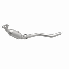 Load image into Gallery viewer, MagnaFlow Direct Fit Catalytic Converter 2005 Chrysler 300C 5.7L V8 / 2005 Dodge Magnum 5.7L V8