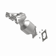 Load image into Gallery viewer, MagnaFlow Direct Fit Catalytic Converter 00-04 Dodge Neon 2L Manifold