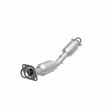 Load image into Gallery viewer, MagnaFlow Direct Fit Catalytic Converter 07-12 Nissan Versa 1.8L