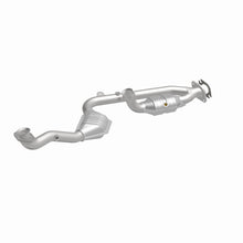 Load image into Gallery viewer, MagnaFlow Direct Fit Catalytic Converter 99-01 Continental 4.6L 50S