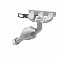 Load image into Gallery viewer, MagnaFlow Direct Fit Catalytic Converter 99-00 BMW Z3 L6 2.8L Rear Manifold