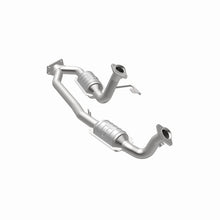 Load image into Gallery viewer, MagnaFlow Direct Fit Catalytic Converter 01-03 Windstar 3.8 OEM