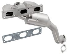 Load image into Gallery viewer, MagnaFlow Direct Fit Catalytic Converter BMW 5 01-03 front