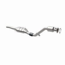 Load image into Gallery viewer, MagnaFlow Direct Fit Catalytic Converter 03 Volkswagen Passat 2.8L
